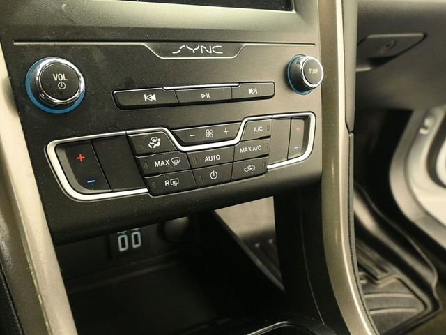 Certified 2019 Ford Fusion SE image 18
