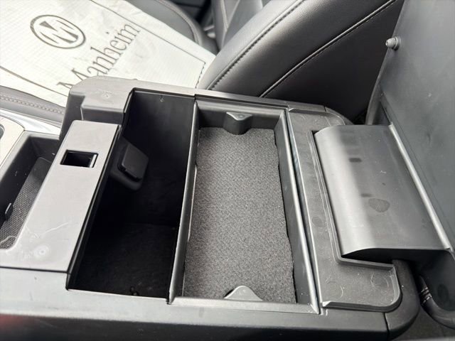 Certified 2023 Ford Explorer XLT w/ Equipment Group 202A image 40