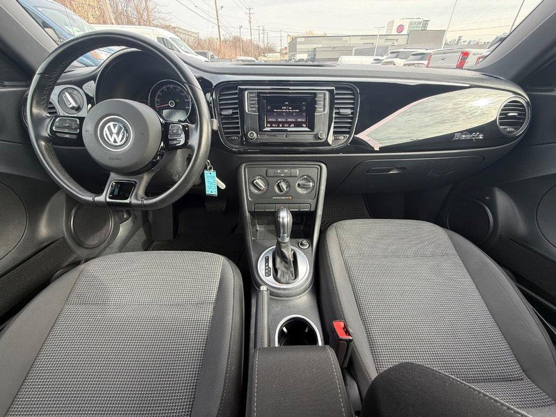 Used 2017 Volkswagen Beetle 1.8T image 15