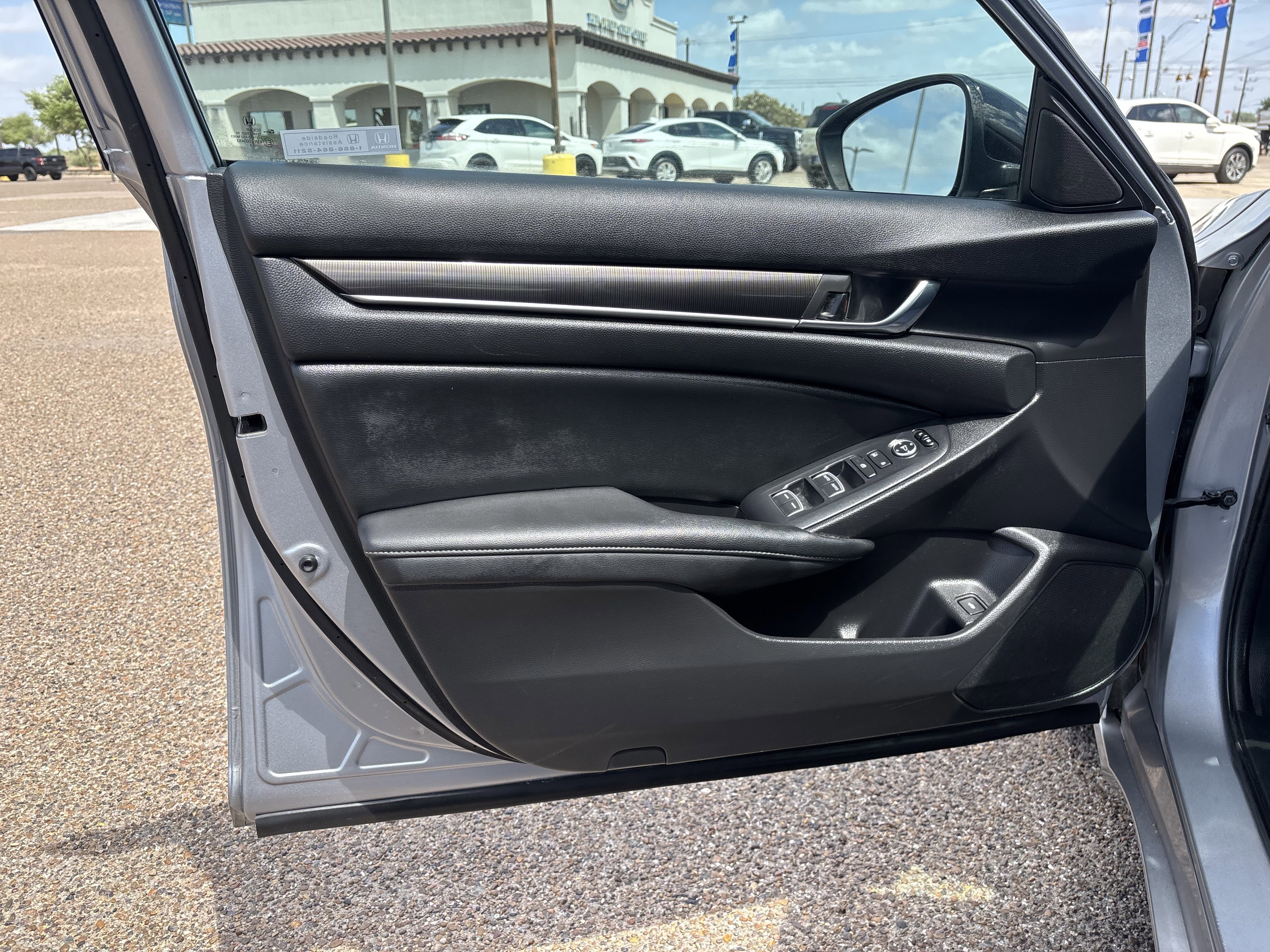 Used 2021 Honda Accord Sport image 8