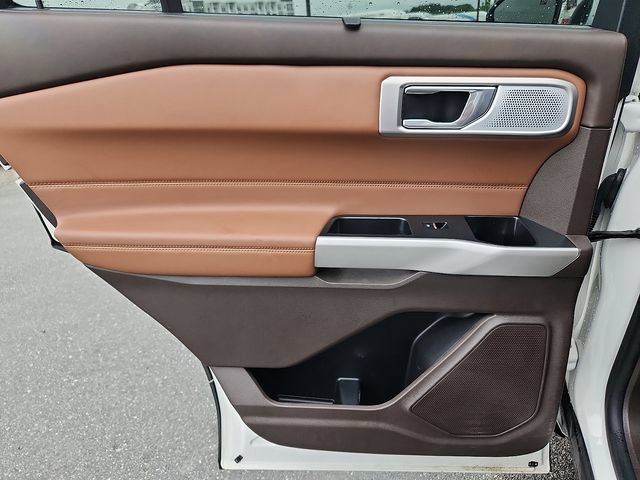 Certified 2024 Ford Explorer King Ranch w/ Technology Package AWD/4WD image 27