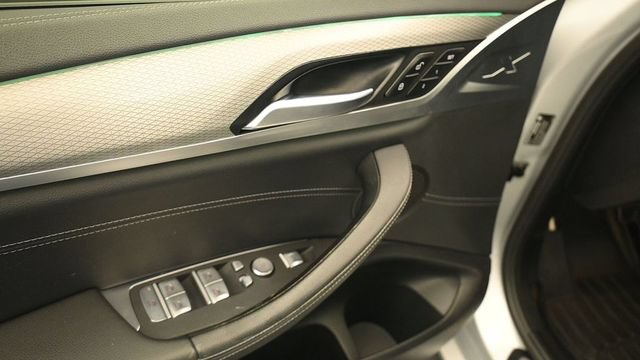 Used 2021 BMW X3 xDrive30i w/ M Sport Package AWD/4WD image 13