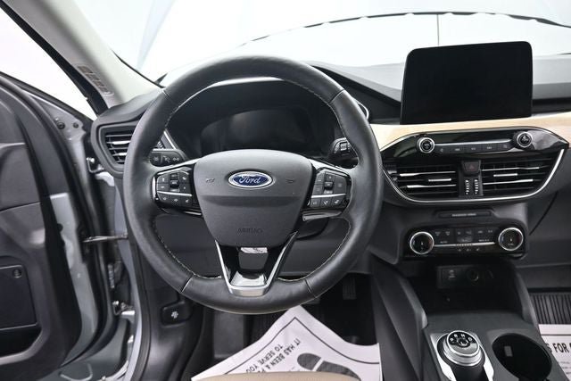 Certified 2022 Ford Escape Titanium w/ Titanium Elite Package AWD/4WD image 17