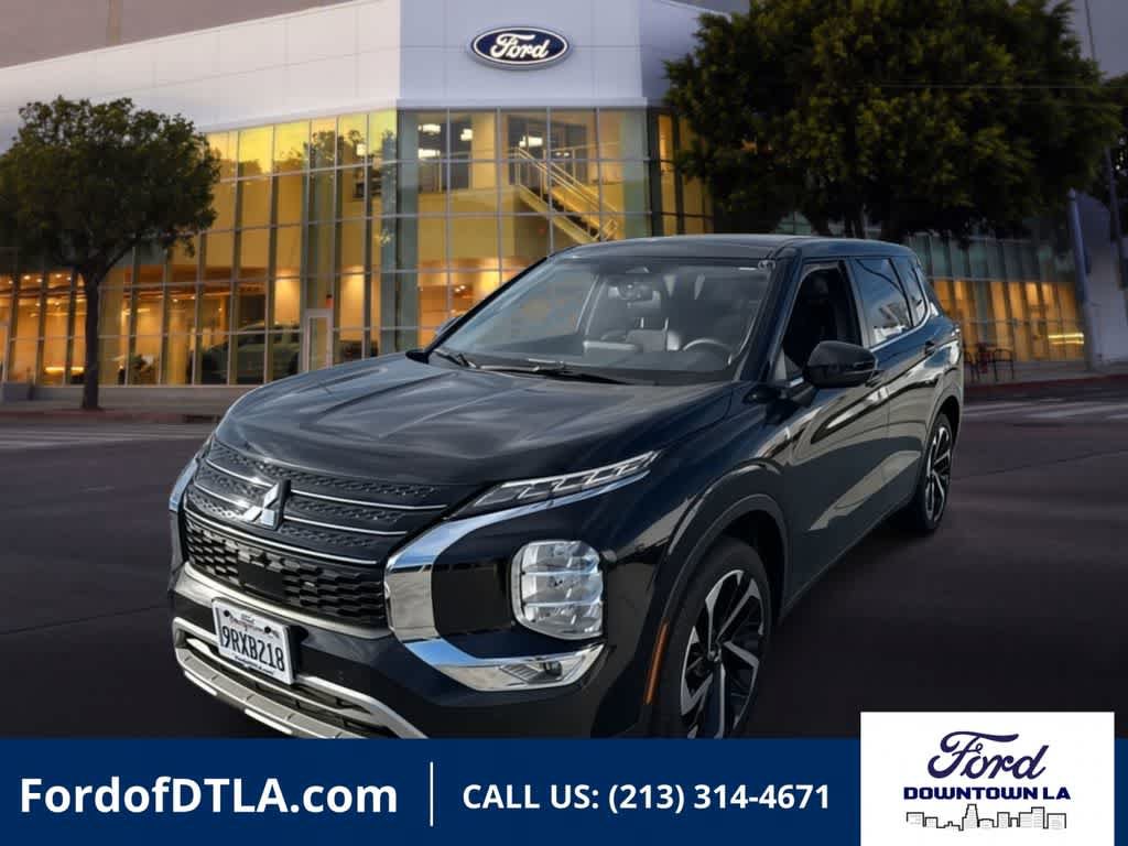 Used 2024 Mitsubishi Outlander SE FWD image 1