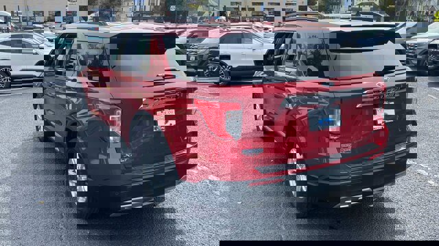 Certified 2022 Ford Explorer XLT w/ Equipment Group 202A image 3