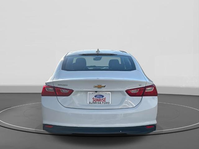 Used 2023 Chevrolet Malibu LT image 3