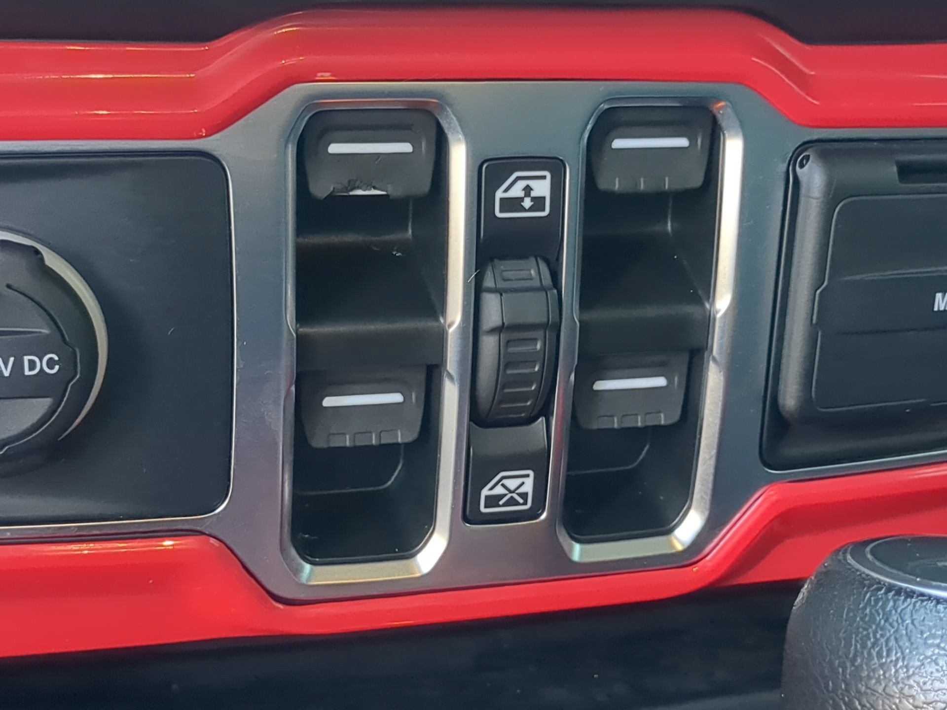 Used 2023 Jeep Gladiator Sport AWD/4WD image 54