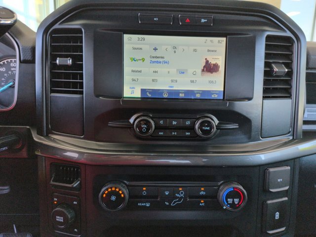 Certified 2022 Ford F150 XL w/ STX Black Appearance Package AWD/4WD image 22