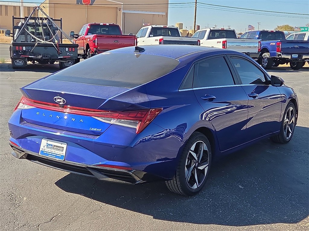 Used 2023 Hyundai Elantra Limited image 5