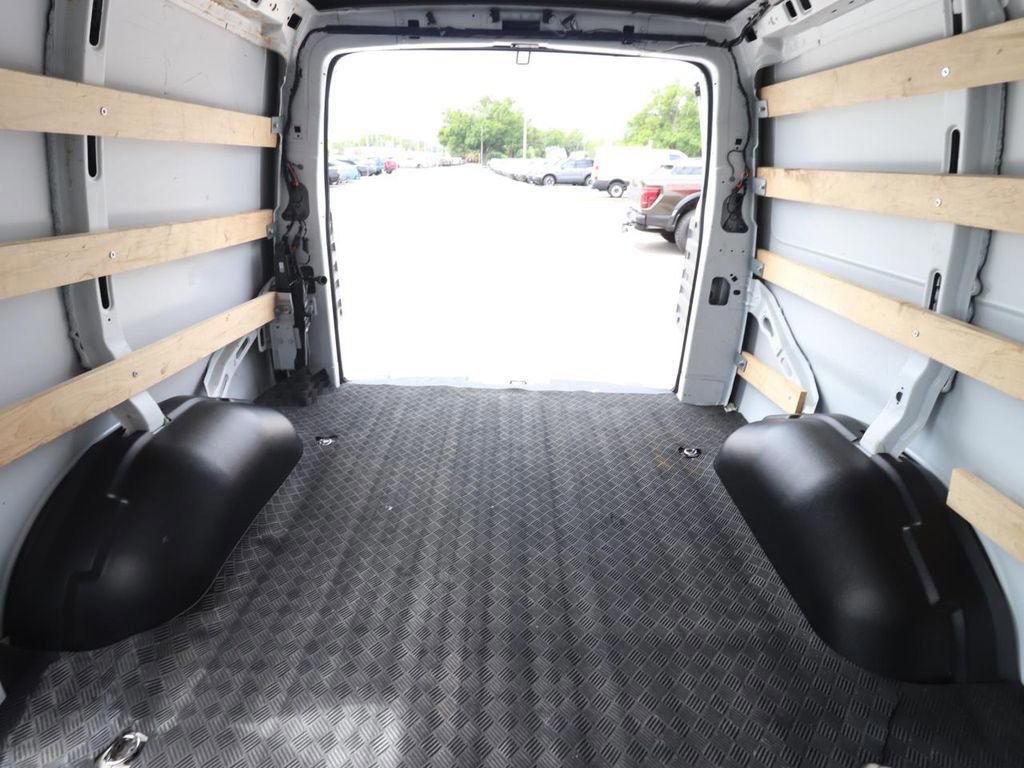 Used 2024 GMC Savana 2500 w/ Driver Convenience Package image 16