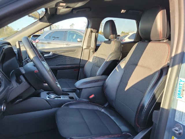 Certified 2023 Ford Escape ST-Line w/ Tech Pack #1 AWD/4WD image 9