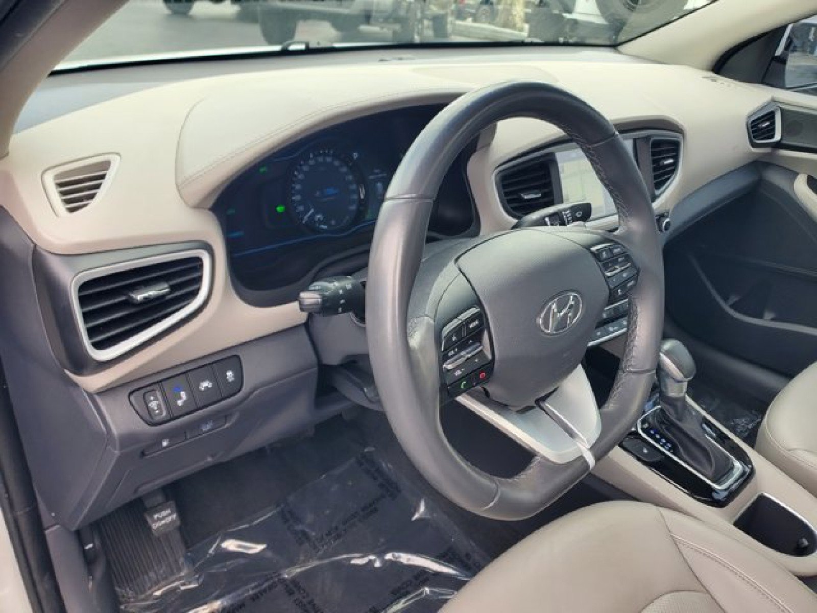 Used 2019 Hyundai Ioniq Limited w/ Ultimate Package 02 image 9