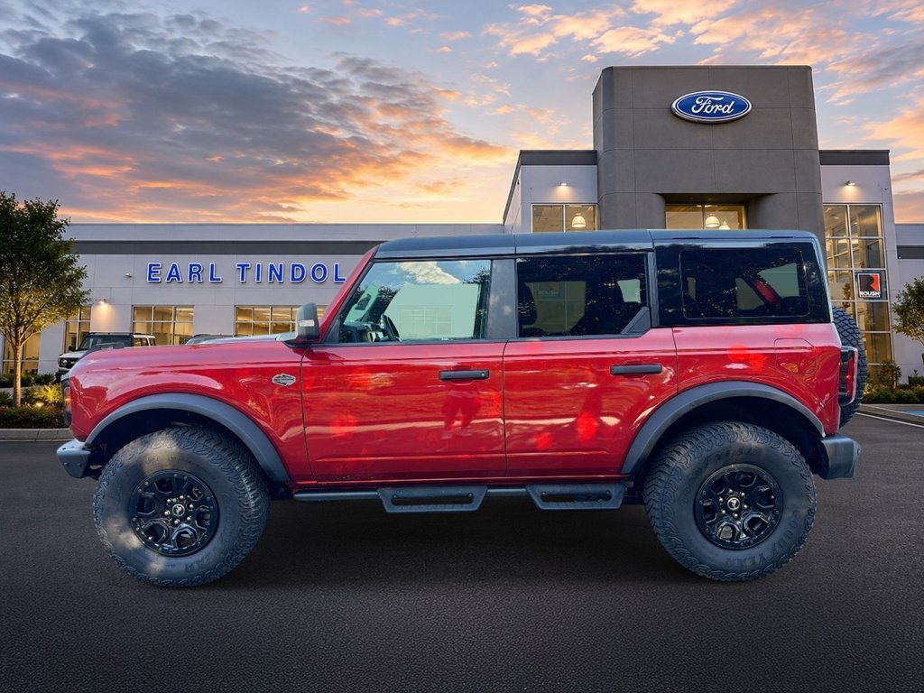 Certified 2024 Ford Bronco Wildtrak AWD/4WD image 6