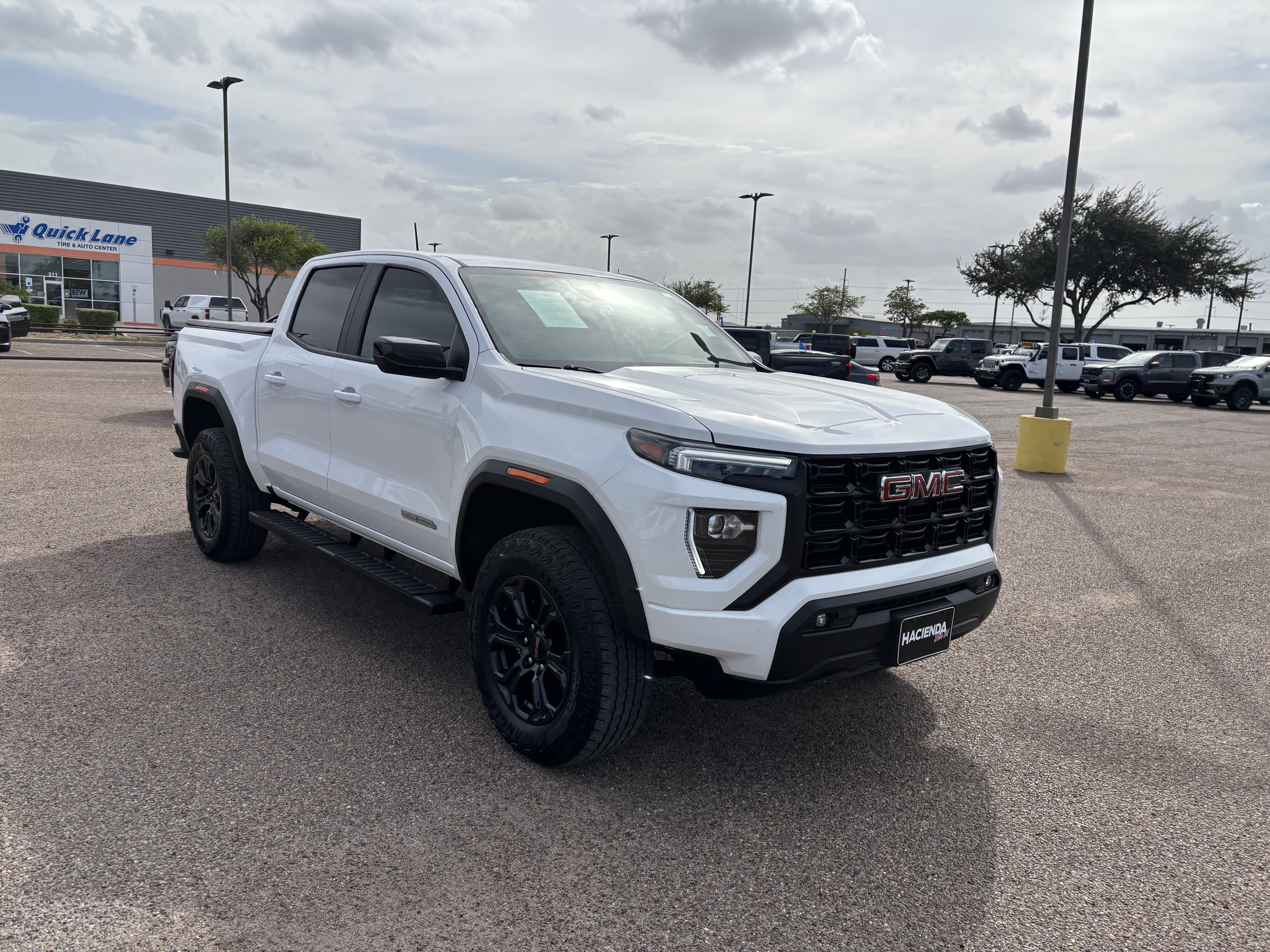 Used 2025 GMC Canyon Elevation w/ Convenience Package RWD image 5