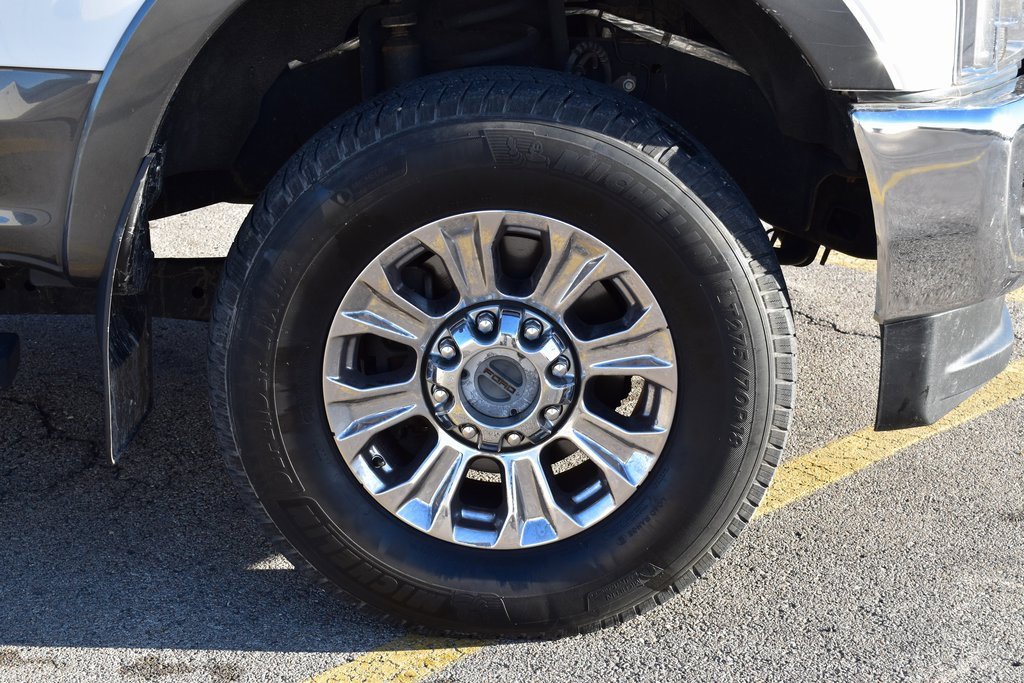 Certified 2019 Ford F250 Lariat w/ Chrome Package image 4