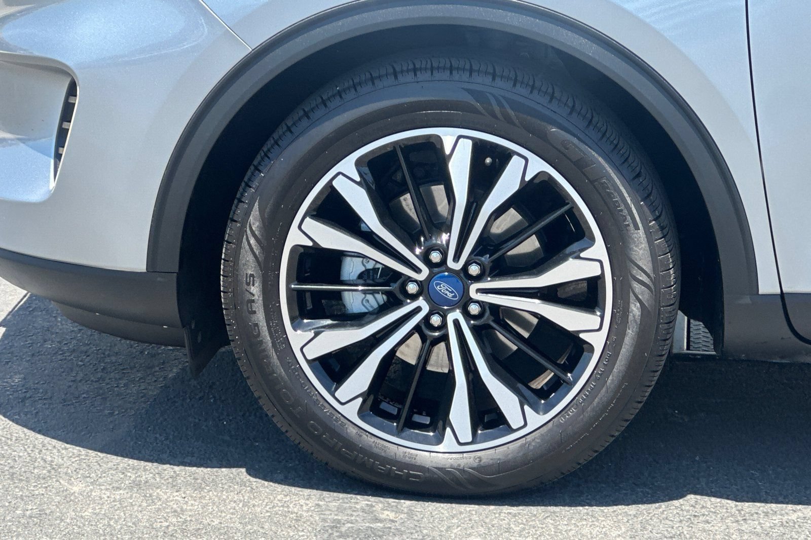 Certified 2022 Ford Escape SE w/ SE Sport Appearance Package FWD image 26
