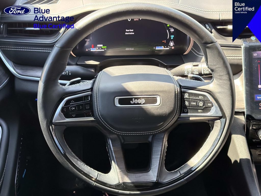 Used 2022 Jeep Grand Cherokee Overland w/ Advanced Protech Group III AWD/4WD image 12