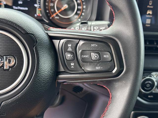 Used 2025 Jeep Wrangler Unlimited Rubicon AWD/4WD image 21