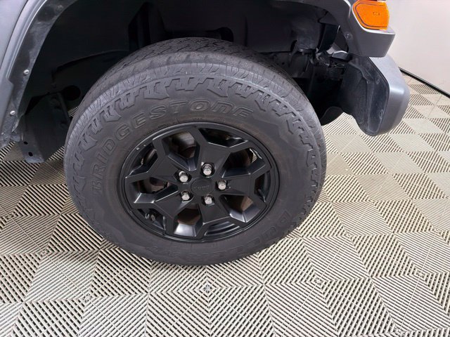 Used 2023 Jeep Gladiator Sport AWD/4WD image 16