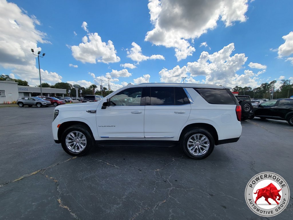 Used 2024 GMC Yukon SLT AWD/4WD image 3