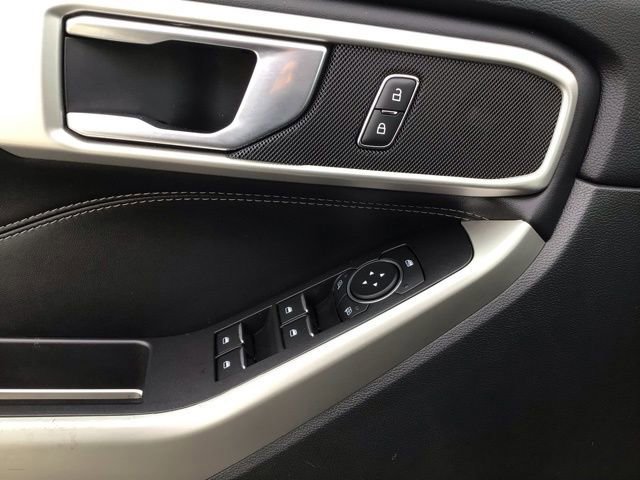 Certified 2023 Ford Explorer XLT w/ Class IV Trailer Tow Package image 18