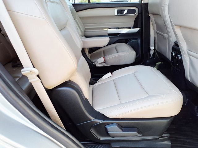 Certified 2022 Ford Explorer XLT w/ Equipment Group 202A image 14