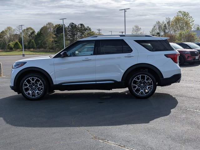 Certified 2025 Ford Explorer Platinum w/ Ultimate Package AWD/4WD image 7