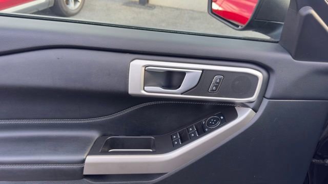 Certified 2023 Ford Explorer XLT image 10