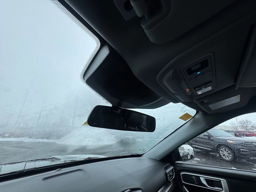 Certified 2023 Ford Explorer XLT w/ Equipment Group 202A image 32