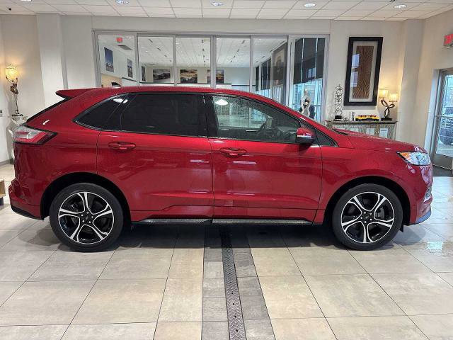 Certified 2022 Ford Edge ST w/ Equipment Group 401A image 6