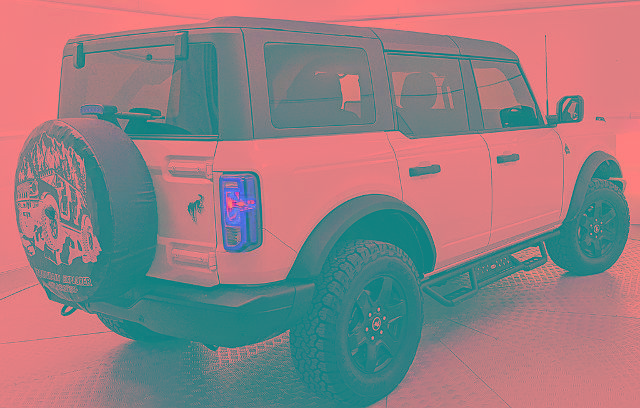 Certified 2024 Ford Bronco Black Diamond AWD/4WD image 3