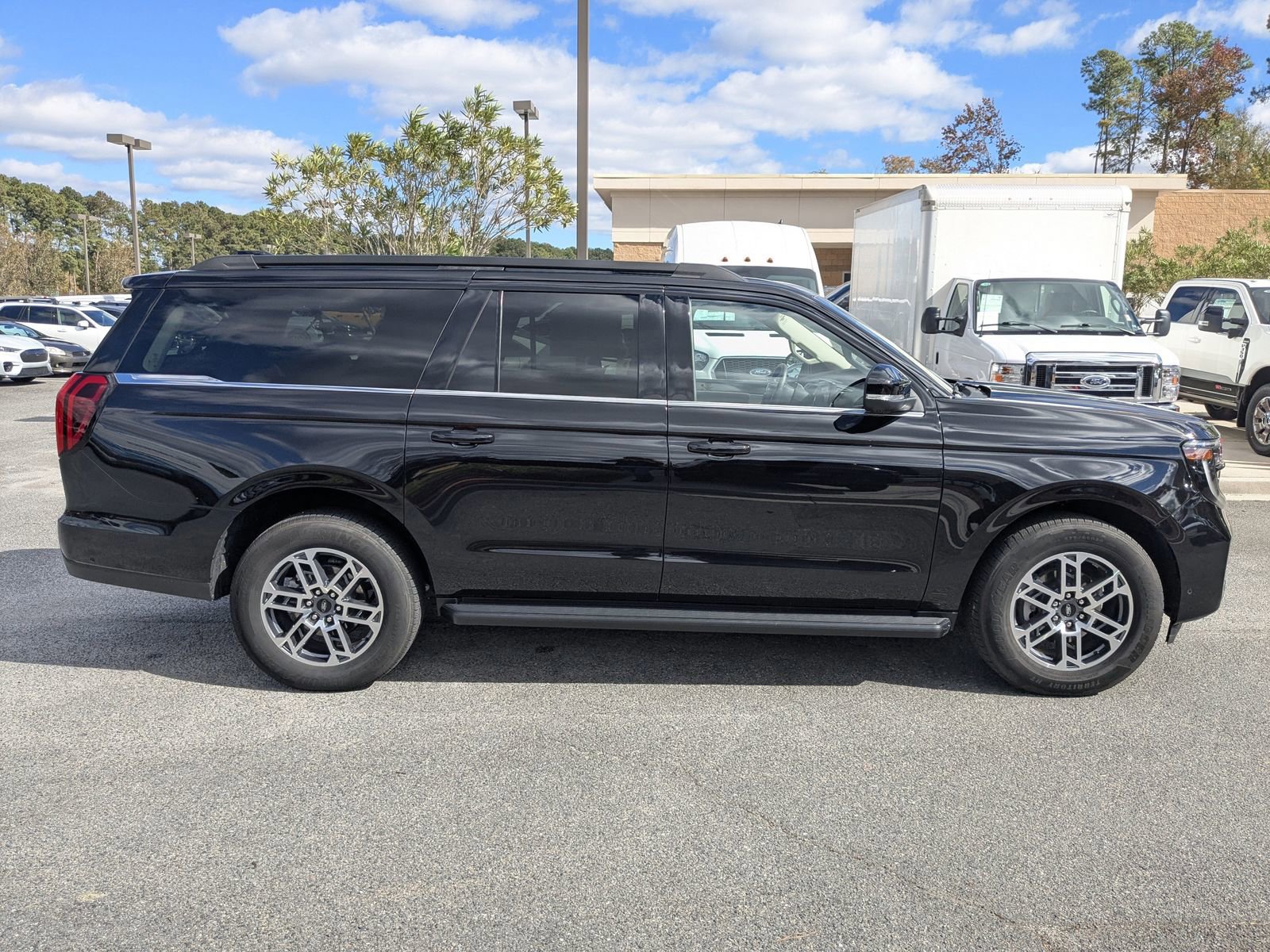 Certified 2025 Ford Expedition Max Active image 6