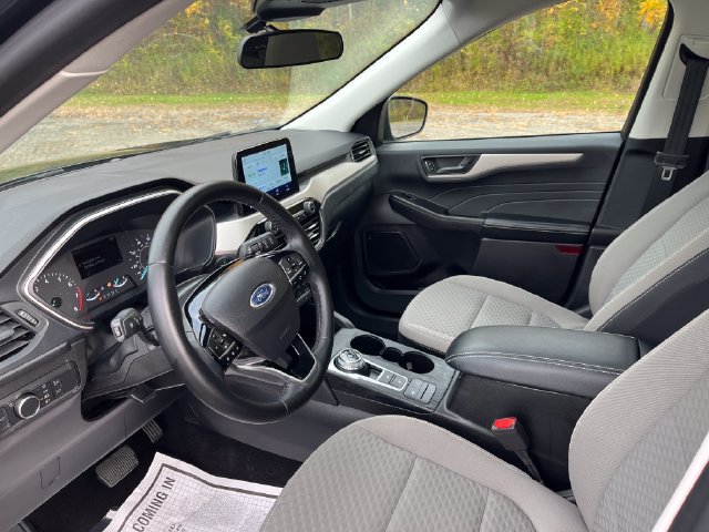 Certified 2022 Ford Escape SE w/ SE Sport Appearance Package AWD/4WD image 14