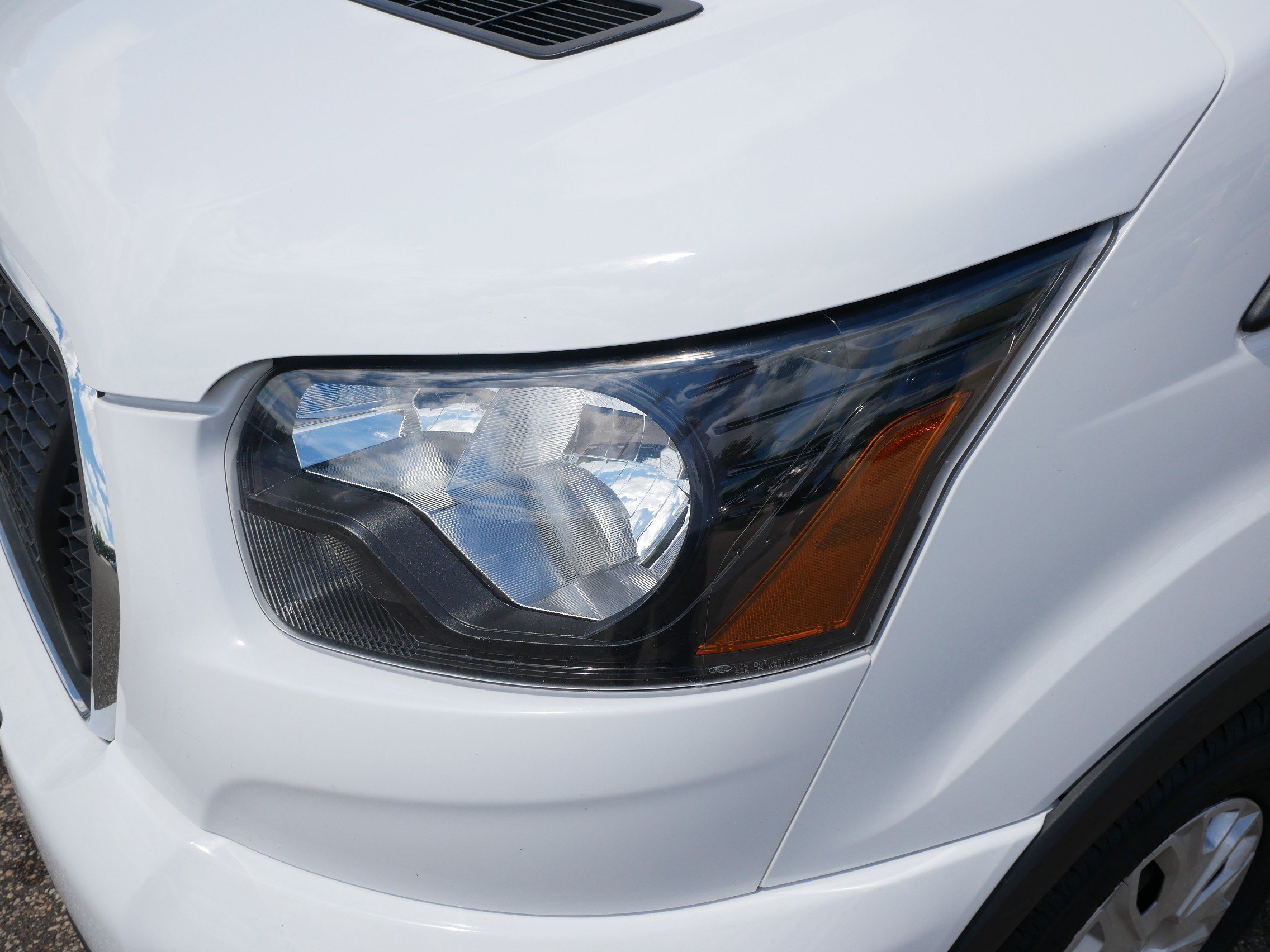 Certified 2024 Ford Transit 350 XLT RWD image 16