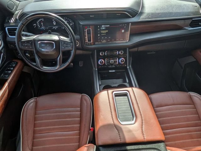 Used 2023 GMC Yukon XL Denali Ultimate w/ LPO, Floor Liner Package AWD/4WD image 28