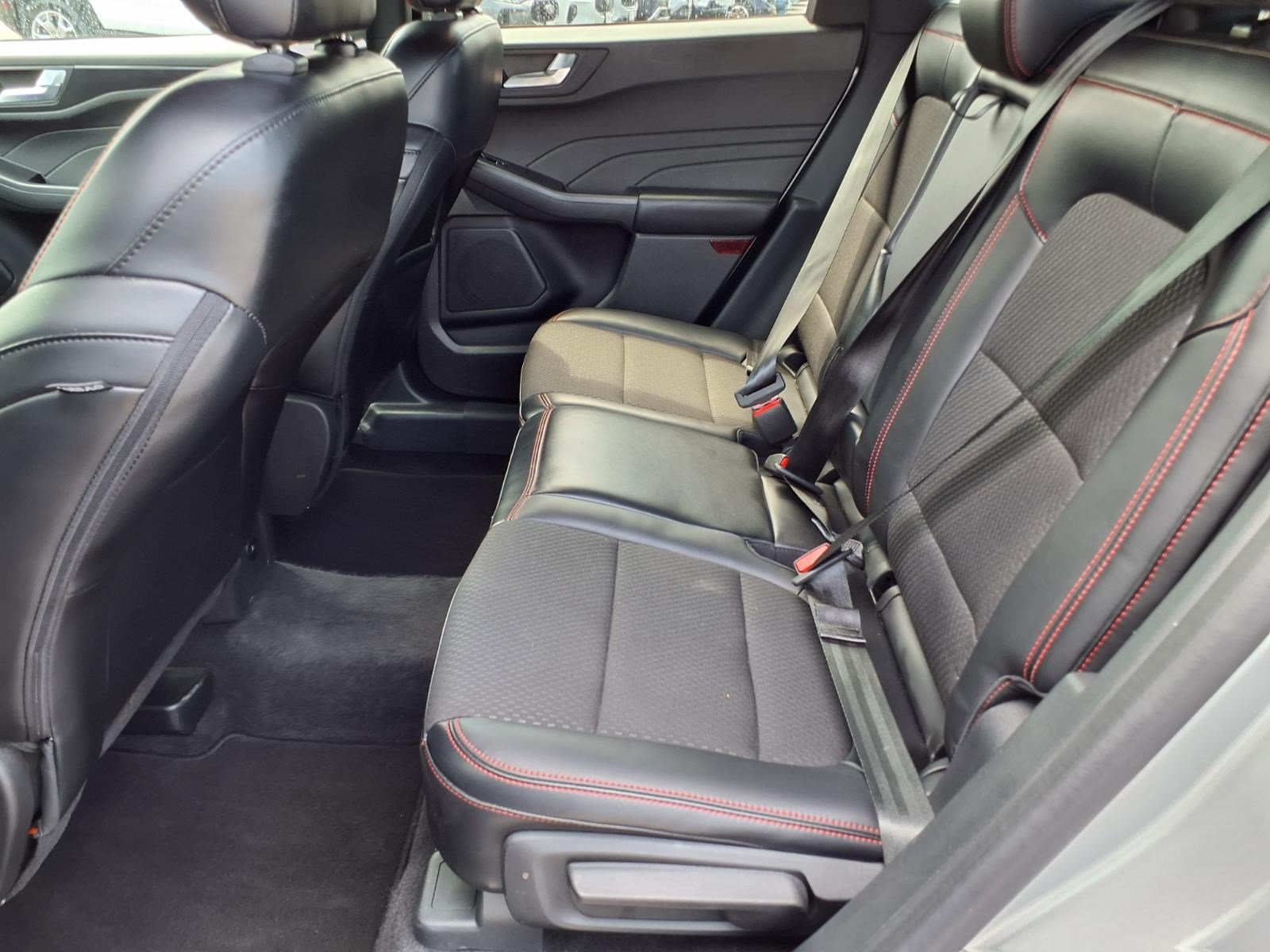 Certified 2024 Ford Escape ST-Line AWD/4WD image 11