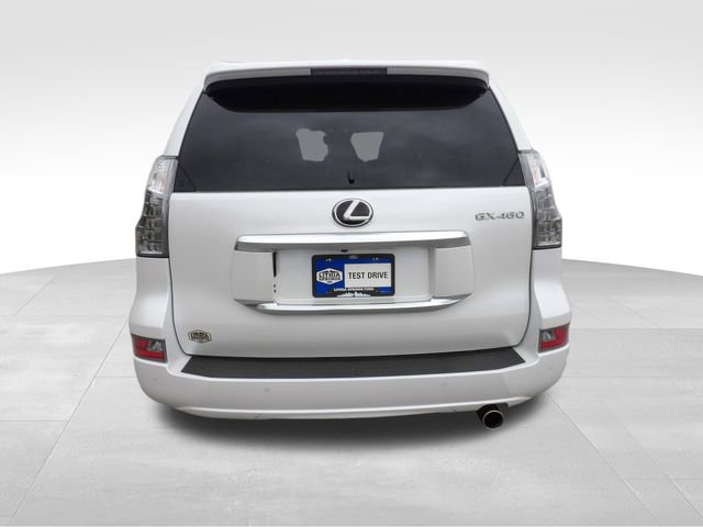 Used 2023 Lexus GX 460 Luxury w/ Accessory Package AWD/4WD image 6