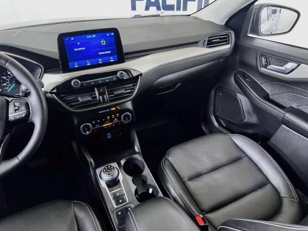 Certified 2022 Ford Escape SEL AWD/4WD image 28