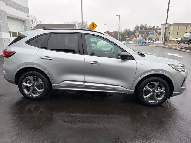 Certified 2023 Ford Escape ST-Line w/ Tech Pack #1 image 3