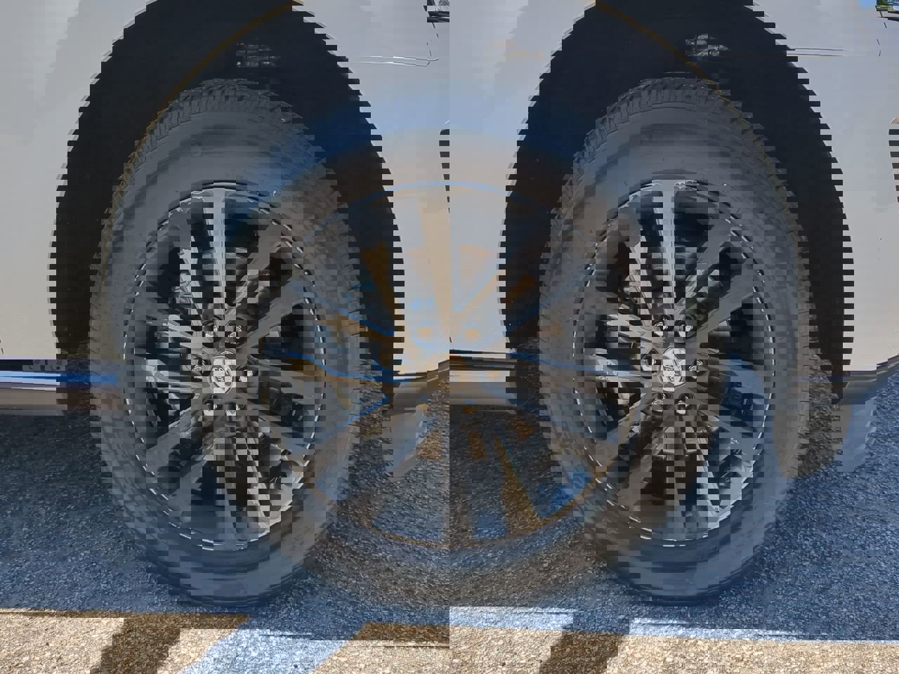 Certified 2019 Ford Expedition Max Limited image 9