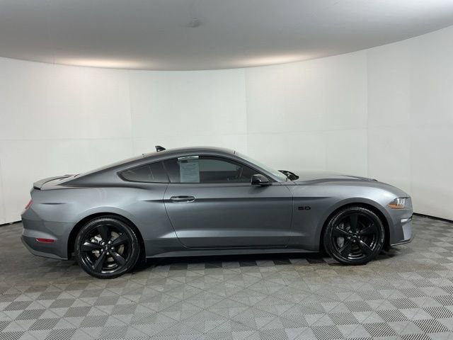 Certified 2022 Ford Mustang GT Premium w/ Black Accent Package RWD image 4
