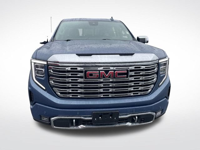 Used 2025 GMC Sierra 1500 Denali w/ Technology Package AWD/4WD image 9