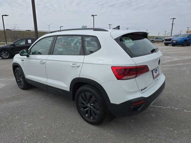 Used 2022 Volkswagen Taos S image 5