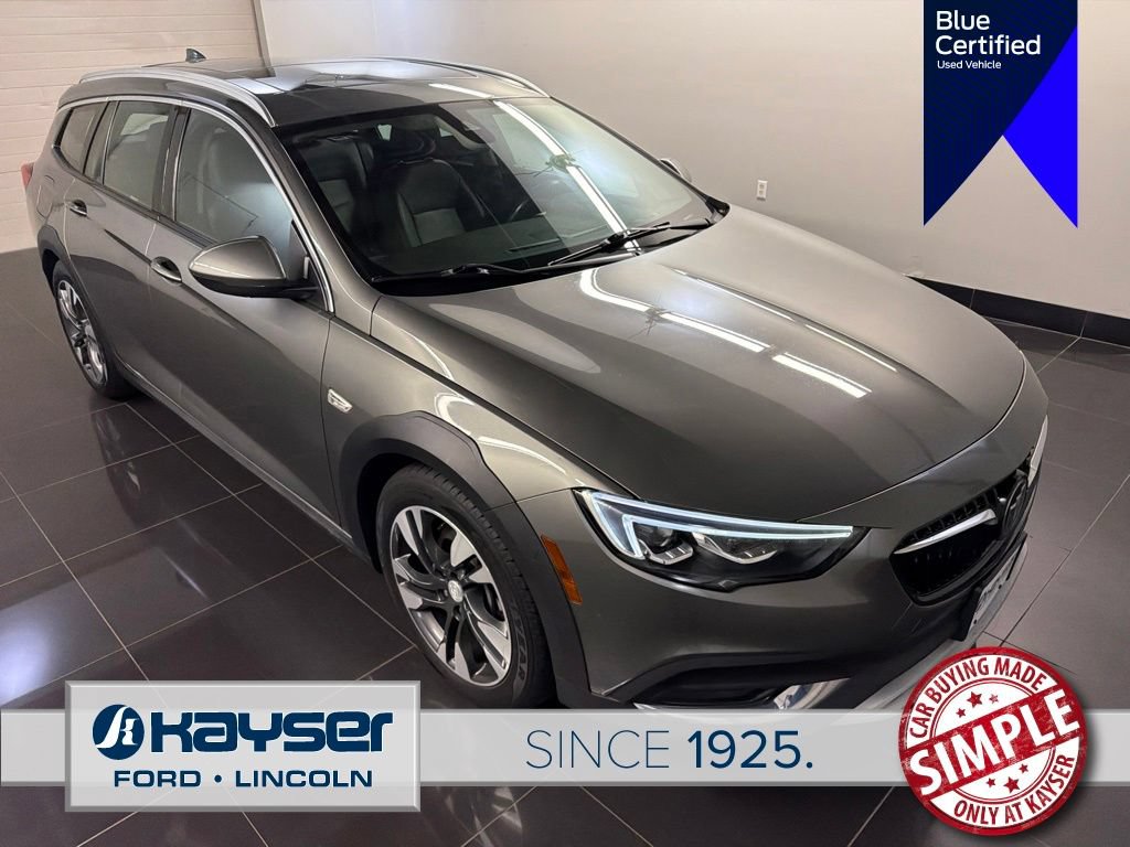 Used 2018 Buick Regal Essence w/ Driver Confidence Package #1 AWD/4WD image 1