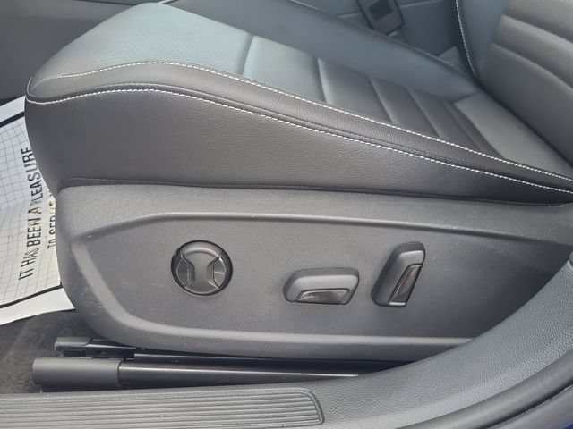 Used 2023 Volkswagen Jetta SE FWD image 22