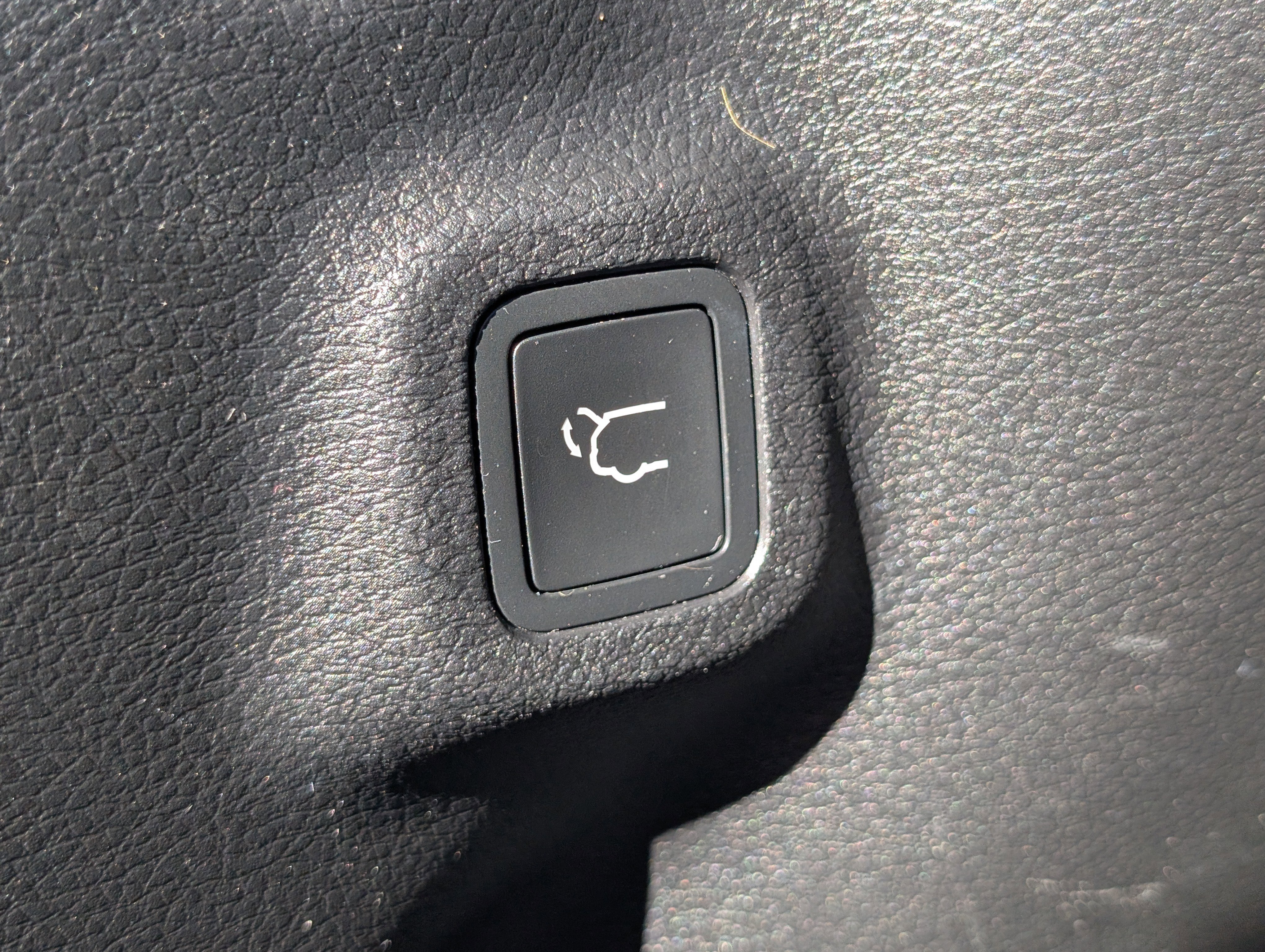 Used 2018 Jeep Compass Limited w/ Safe & Security Group image 15