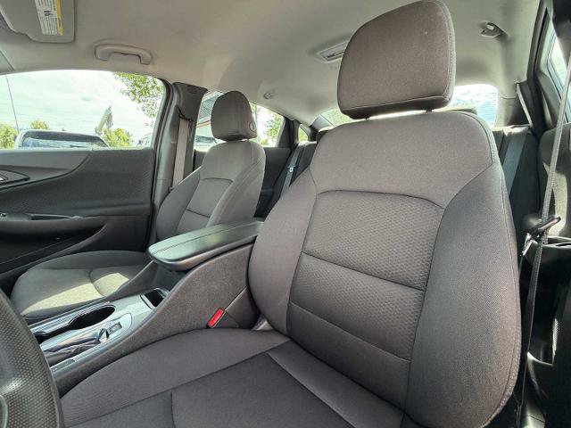 Used 2025 Chevrolet Malibu LT FWD image 11
