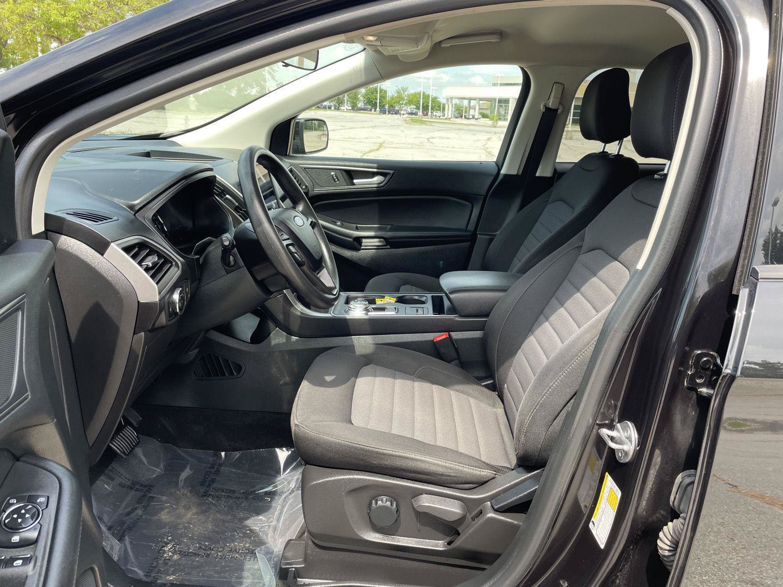 Certified 2023 Ford Edge SE w/ Black Appearance Package AWD/4WD image 16