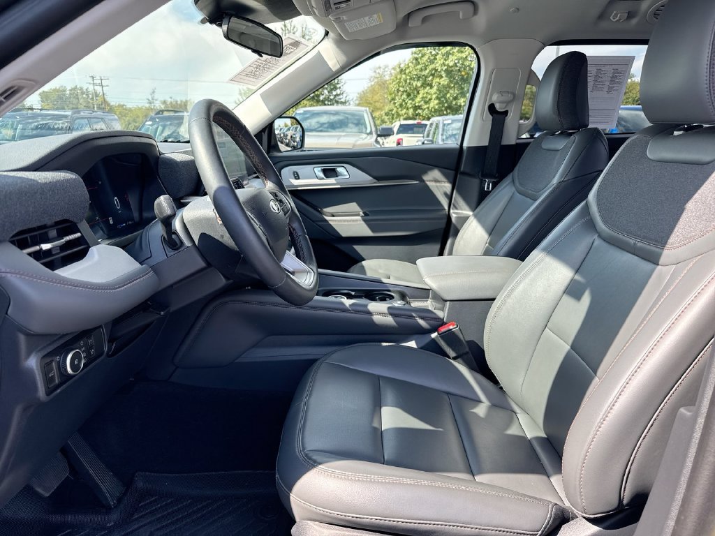 Certified 2026 Ford Explorer Active w/ Active Comfort Package AWD/4WD image 20