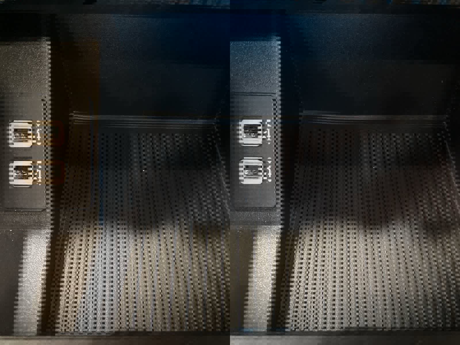 Certified 2019 Ford F150 Raptor w/ Equipment Group 802A Luxury image 23